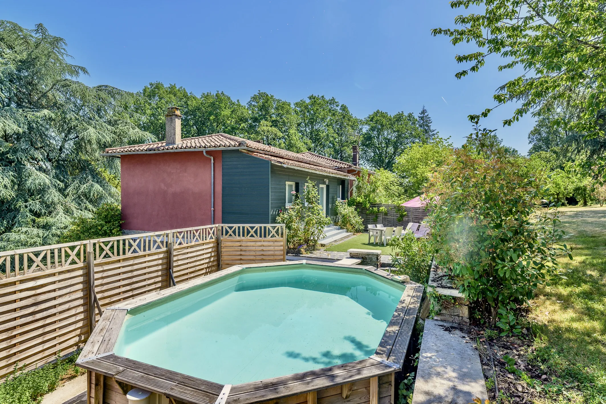 Gîte Campagne Chic - vue principale piscine